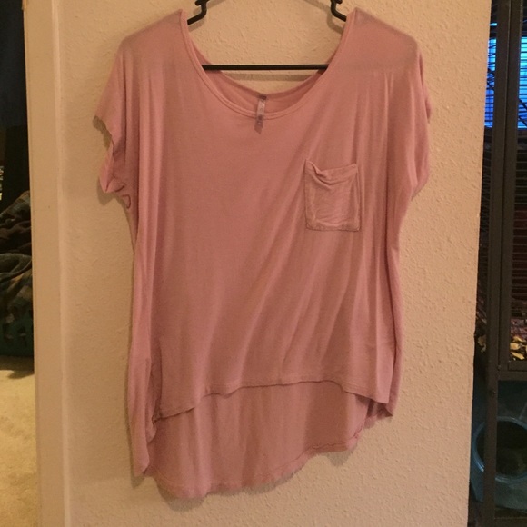 Pink flowy crop top! - Picture 1 of 1