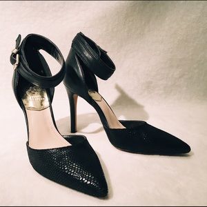 Vince Camuto Black Python Ankle Strap Heels Sz 6.5