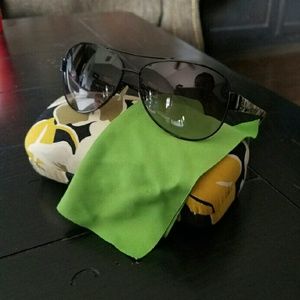 Vera Bradley Adrian aviator sunglasses