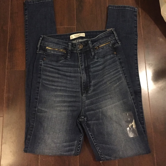 High wastes Abercrombie jeans size 2