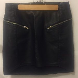 black faux leather skirt