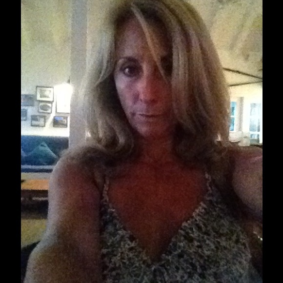 Meet your Posher, Michelle - Picture 1 of 1