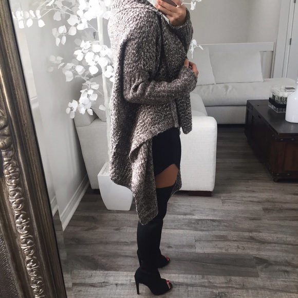 LAST!! RESTOCKED!! Heather Brown Knit Thick Cardi - Picture 3 of 4