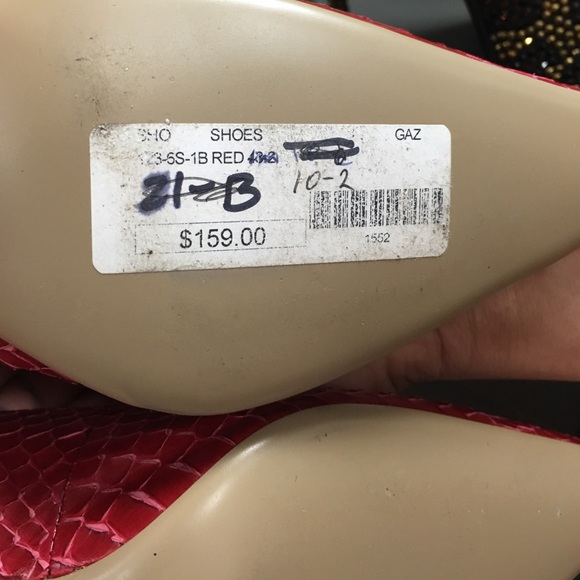 Gazith leather high heels - Picture 4 of 4