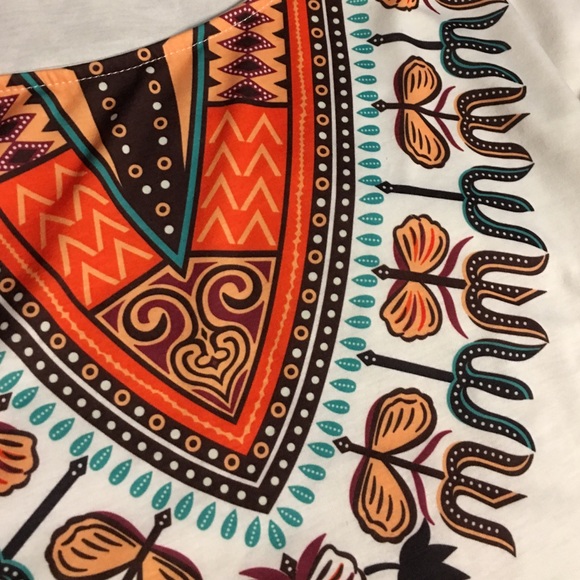 Colorful shirt - Picture 2 of 3
