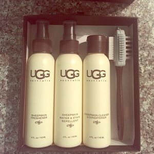 Ugg sheepskin care kit