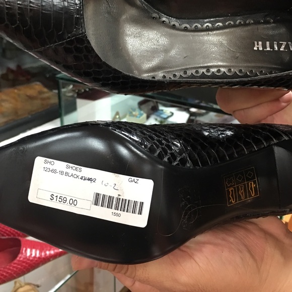 Gazith Black Leather High Heels - Picture 4 of 4