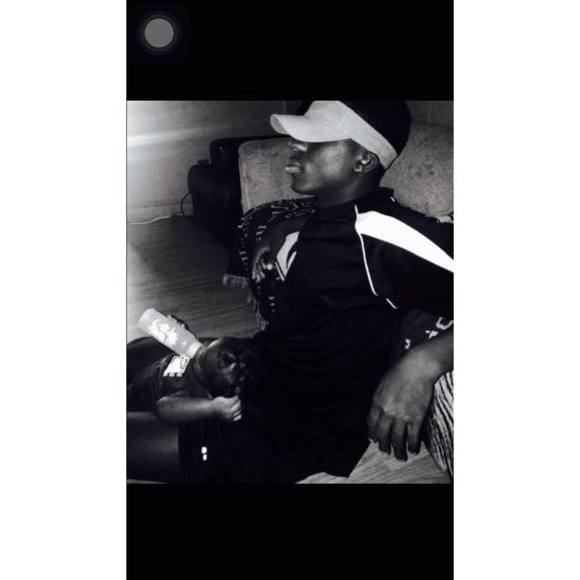 Meet your Posher, Tevin - Picture 1 of 1