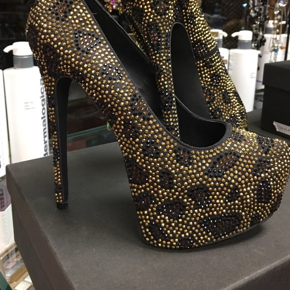 Steve Madden Rhinestone Platforms - Picture 2 of 4