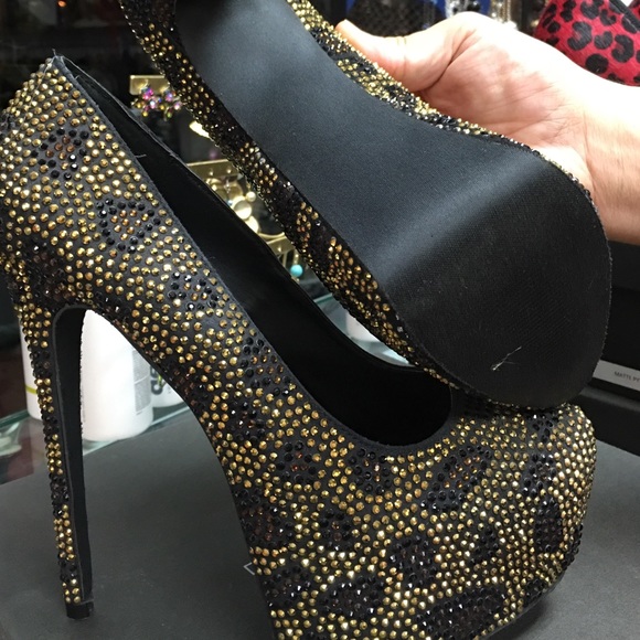 Steve Madden Rhinestone Platforms - Picture 4 of 4