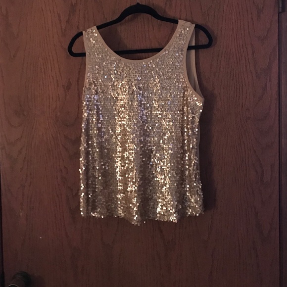 Good sequined sleeveless shirt