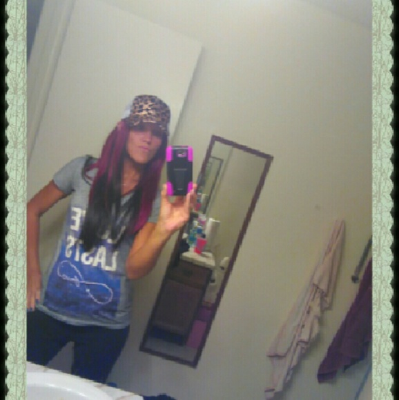 Meet your Posher, Alisha - Picture 2 of 4