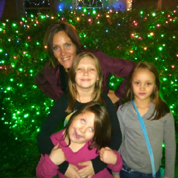 Meet your Posher, Alisha - Picture 4 of 4