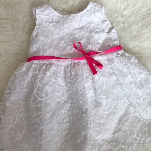 ❌SOLD❌ Carters white Floral lace dress