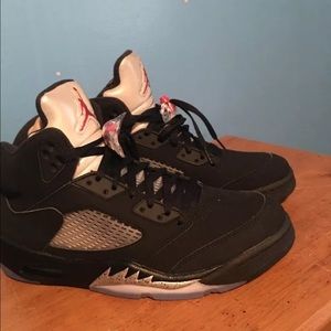 Jordan retro 5s metallic black