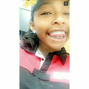 Meet your Posher, Desiree