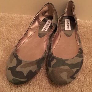 Steve Madden Flats