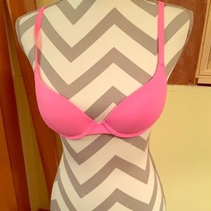 Victoria's Secret wear everywhere push up.