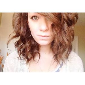 Meet your Posher, Hailey