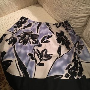 SALE! BCBG MaxAzria wove silk skirt. Size 10.