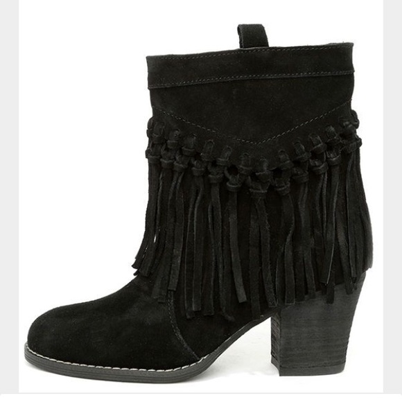 Sbicca fringe booties