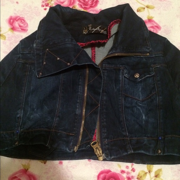 Short blue jacket - Picture 2 of 4