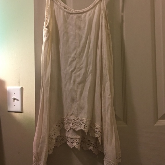Thin white strap top - Picture 2 of 2