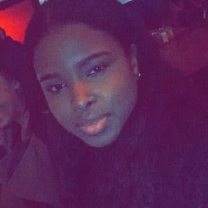 Meet your Posher, Chanel