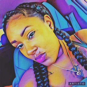 Meet your Posher, Ebony