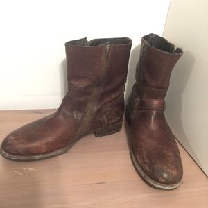 FRYE Men's Dean Engineer Double Zip Boot