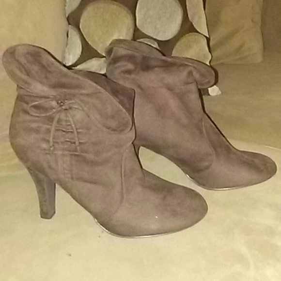 Brown suede Ankle booties 10