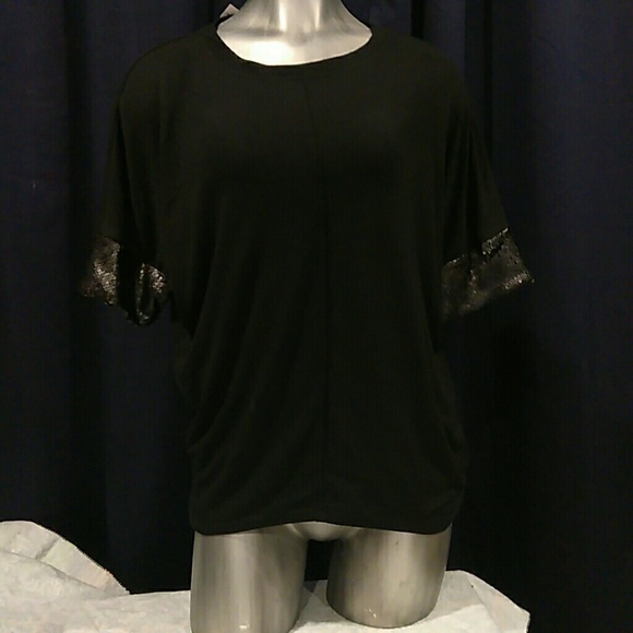 Cable & Gauge Tunic Top Scoop Neck Dolman Sequins