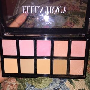 Ellen Tracy  Blendable blush and bronzing palette