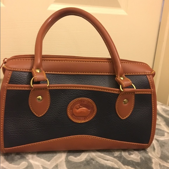 Dooney & Bourke purse
