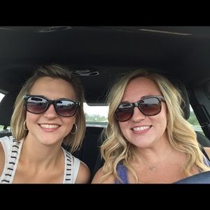 Meet your Posher, Melissa