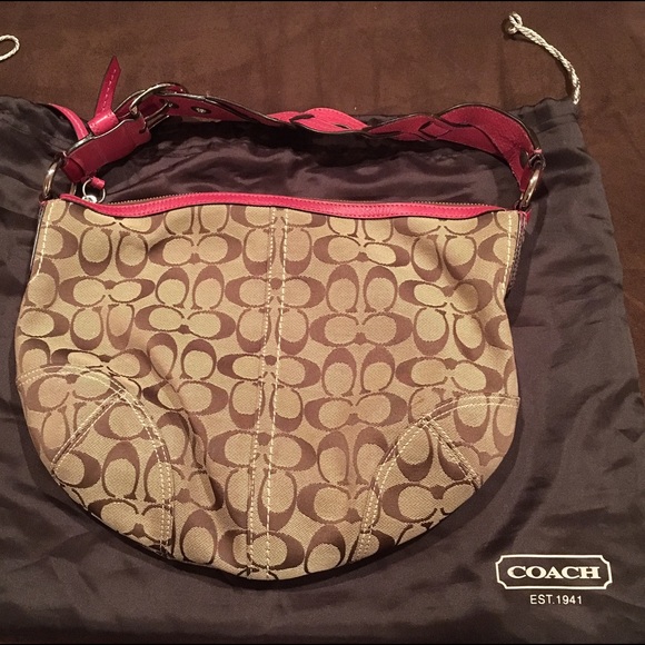 FLASH SALE, Ships Today! Coach Signature Hobo