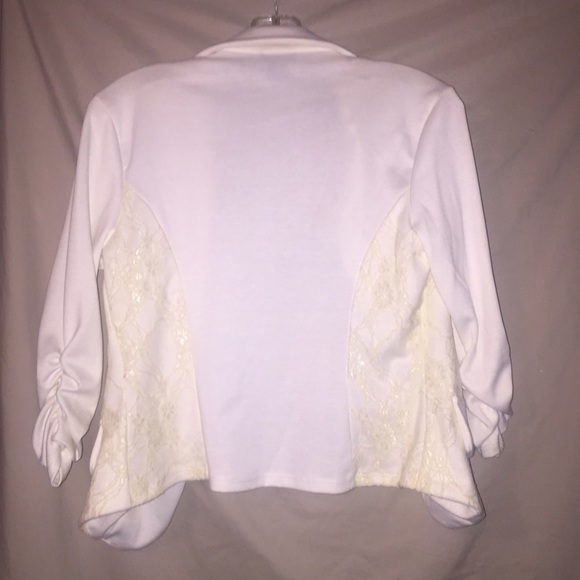 White Blazer - Picture 2 of 3