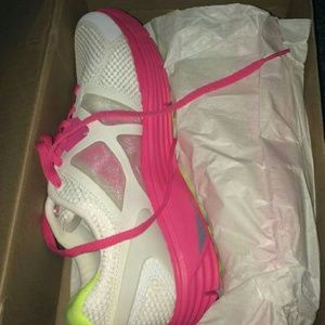 Brand New womens Nikes