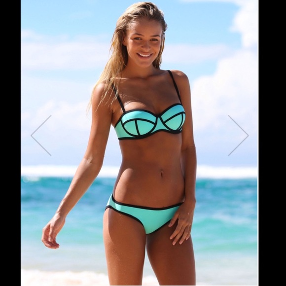 AUTHENTIC Triangl bikini ✨