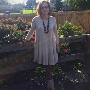 Meet your Posher, Dana