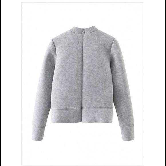 🎉Host Pick!!🎉 🎀Bow-Tie Sweatshirt🎀 - Picture 2 of 8