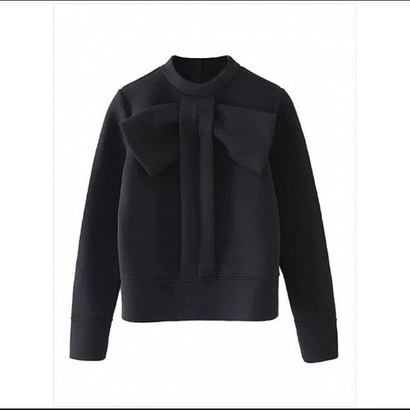 🎉Host Pick!!🎉 🎀Bow-Tie Sweatshirt🎀 - Picture 6 of 8