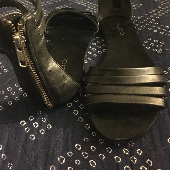 Aldo sandal size 9 - Picture 2 of 3