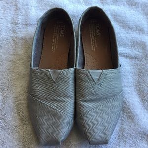 TOMS Shoes