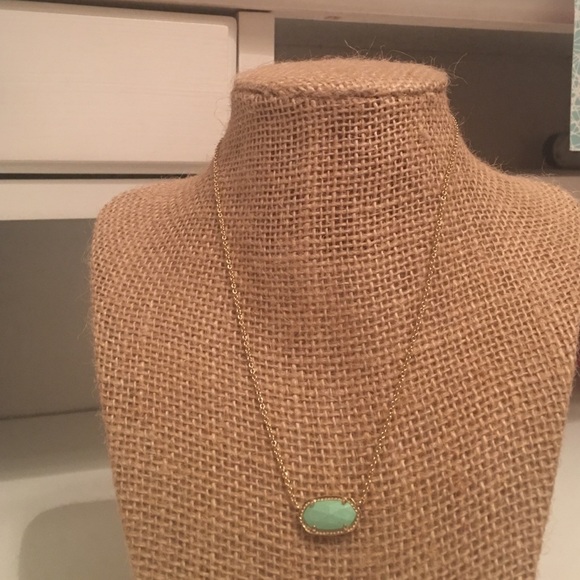 Kendra Scott Elisa Pendant