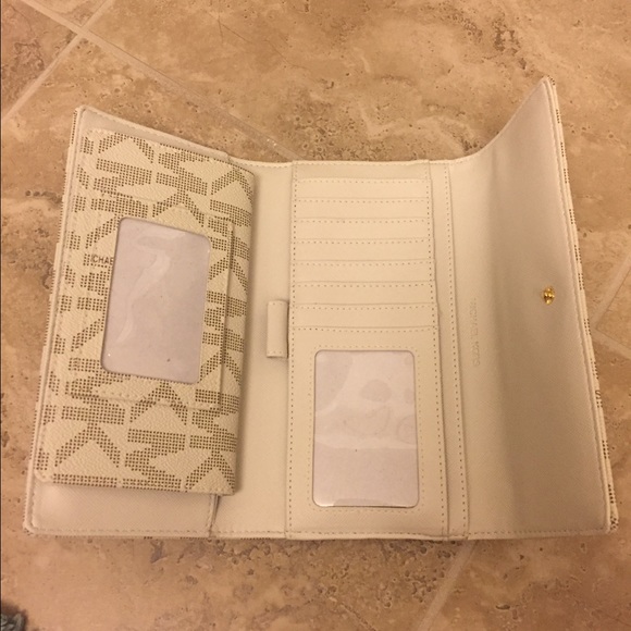 Michael Kors Checkbook Wallet - Picture 2 of 3