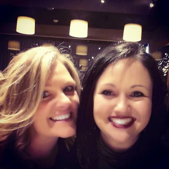 Meet your Posher, Leigh