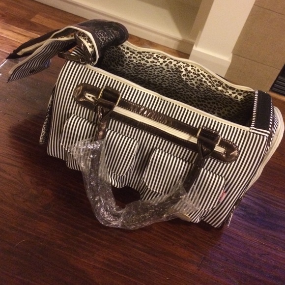 BRAND NEW Pet Carrier/Tote 🐶🐱