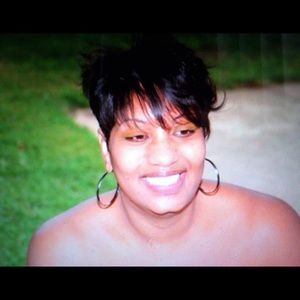 Meet your Posher, Sylvia