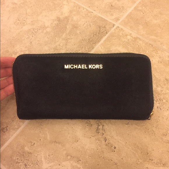 Michael Kors Calfskin Wallet - Picture 1 of 2